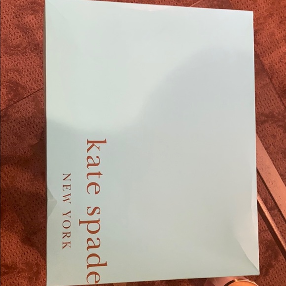 Kate Spade Tote - Picture 5 of 5
